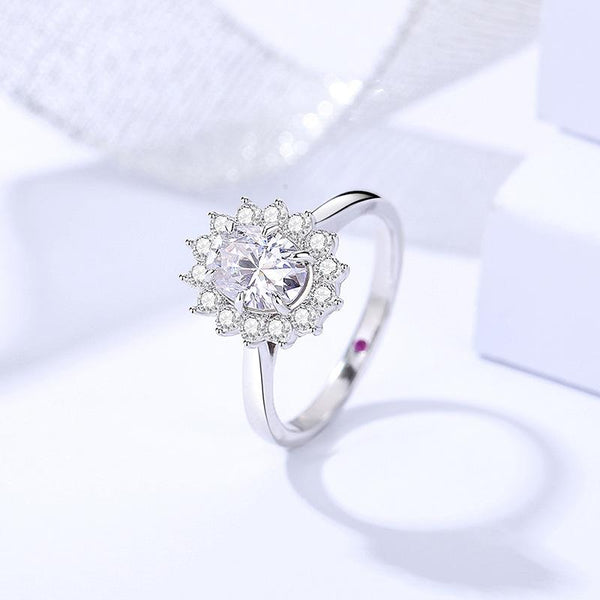 925 Sterling Silver Moissanite Ring