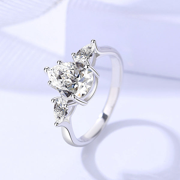 925 Sterling Silver Moissanite Ring